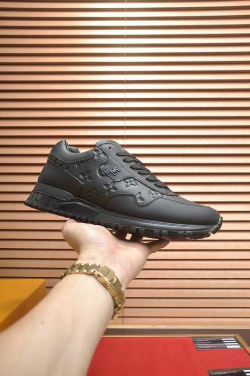 Picture of Louis Vuitton Shoes _SKULVsz38-45hnq012817486